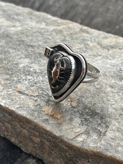 Dice Scorpion ring